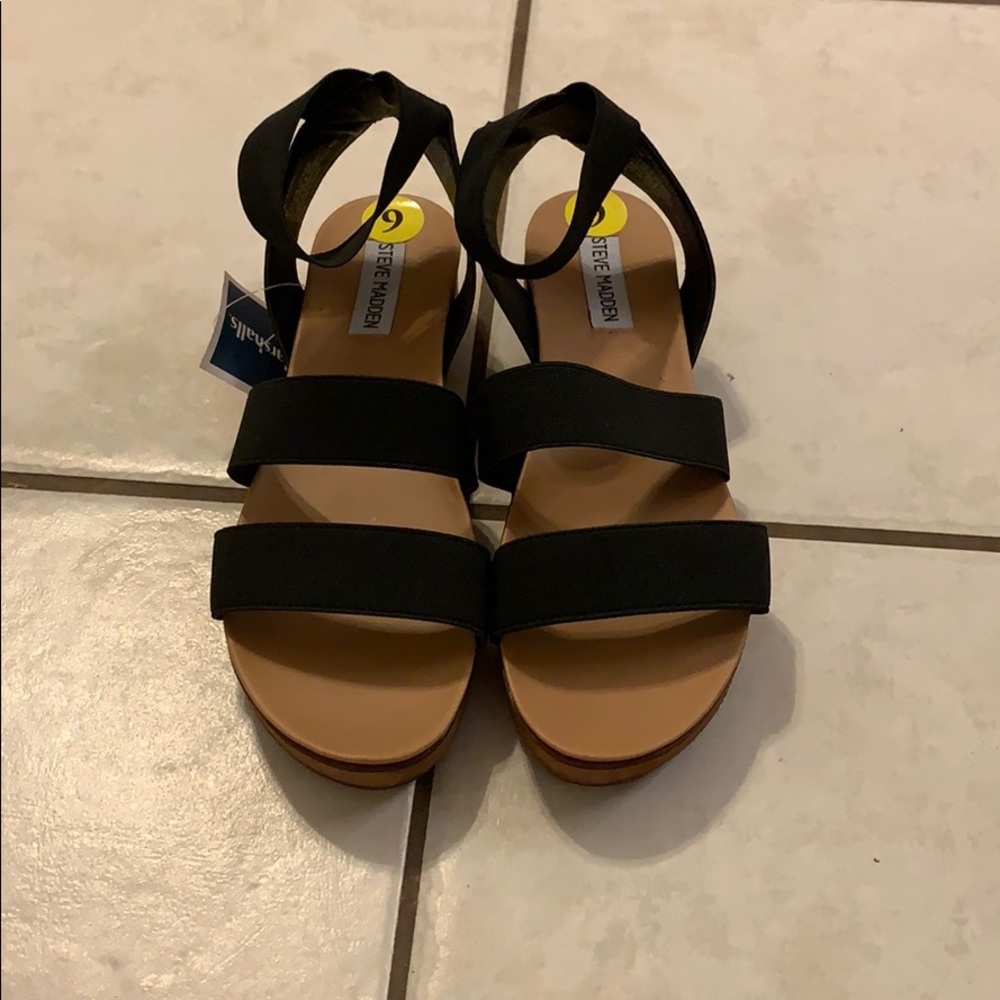 Steve Madden platform sandals